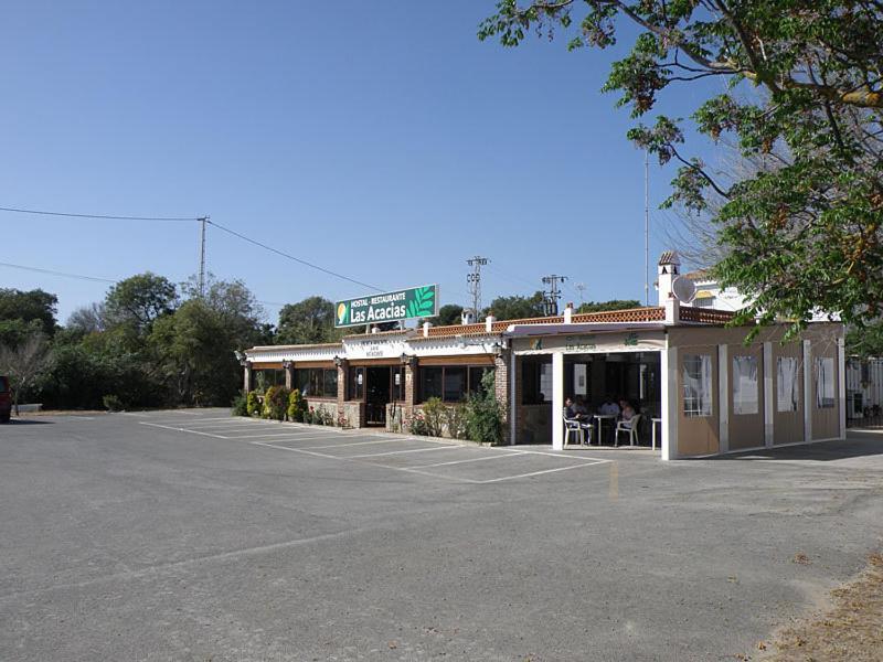 Hostal Las Acacias Лос-Каньос-де-Мека Экстерьер фото
